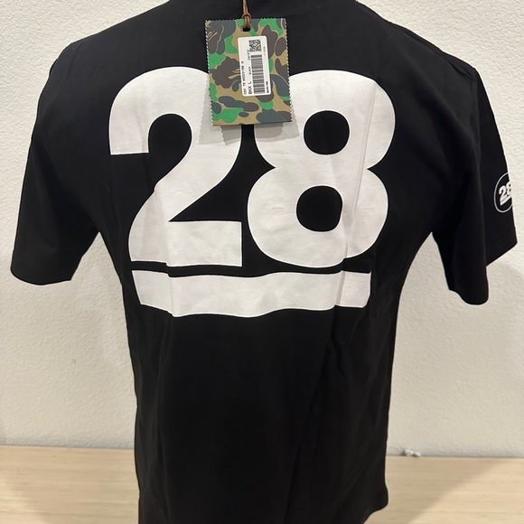 BAPE 28TH ANNIVERSARY TEE BLACK - Picture 2 of 4